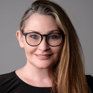 Photo of Lisa Williams